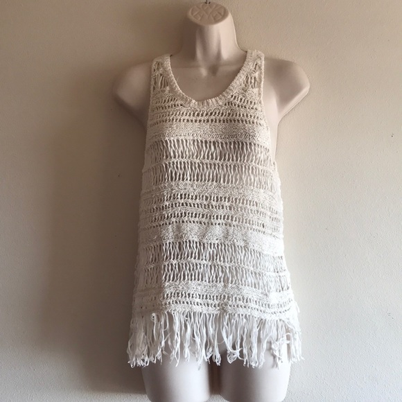 American Eagle Fringe Open Weave Tank - Picture 2 of 8